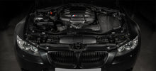 Load image into Gallery viewer, Eventuri BMW E9X M3 Carbon Plenum