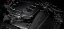 Load image into Gallery viewer, Eventuri BMW E9X M3 Carbon Plenum